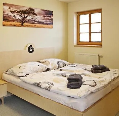 A Restaurace Grunt 招待所 3*